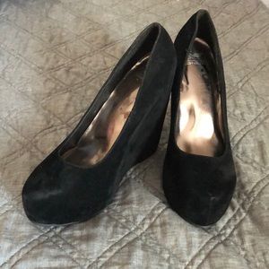 Size 8.5 black wedges